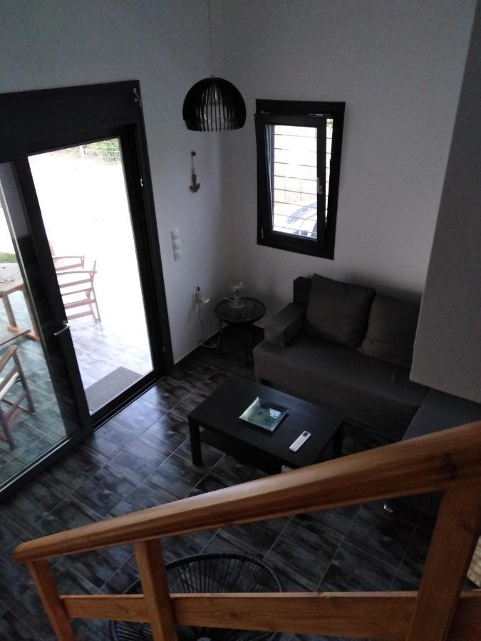 Σπίτι Με Σοφίτα Μπροστά Στη Θάλασσα Villa Trápeza Dış mekan fotoğraf